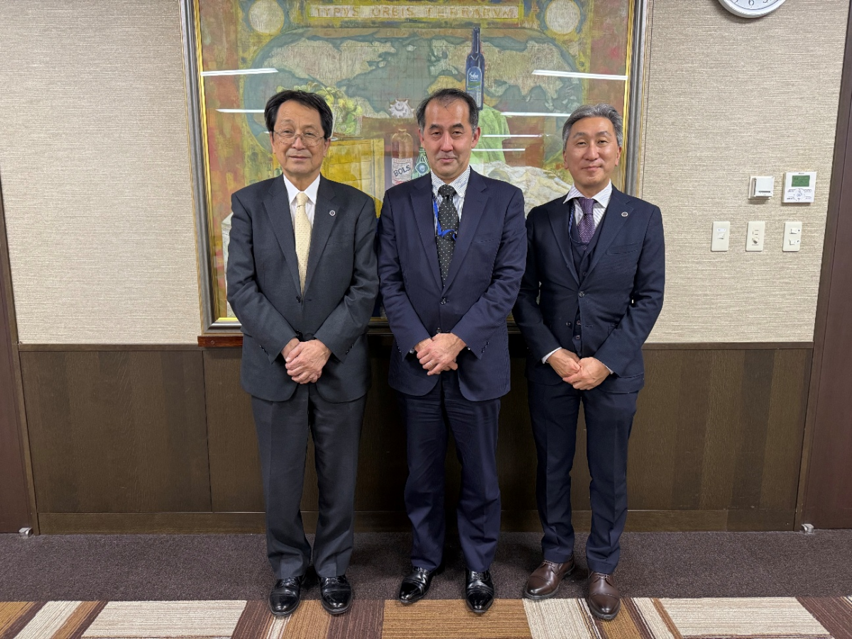 野口大使表敬訪問の写真